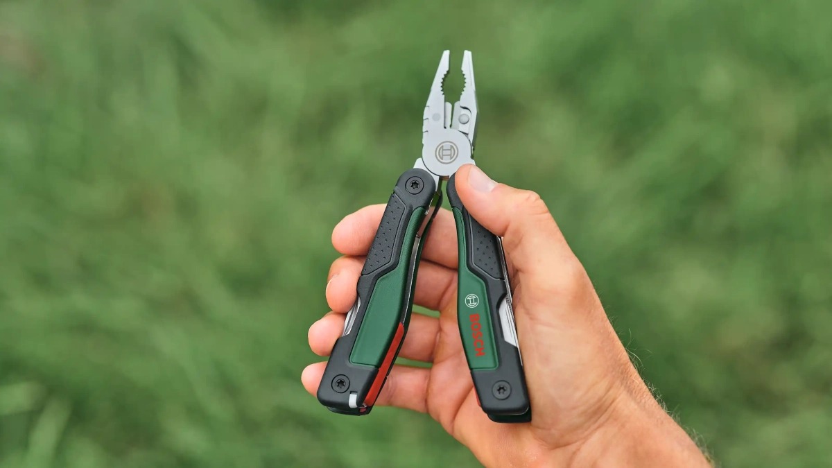 16-in-1 Multitool image 9