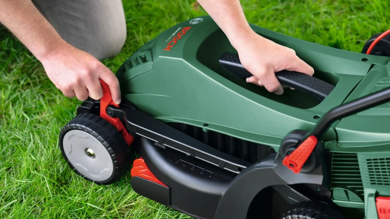 Lawnmower UniversalRotak 34-405 image 2